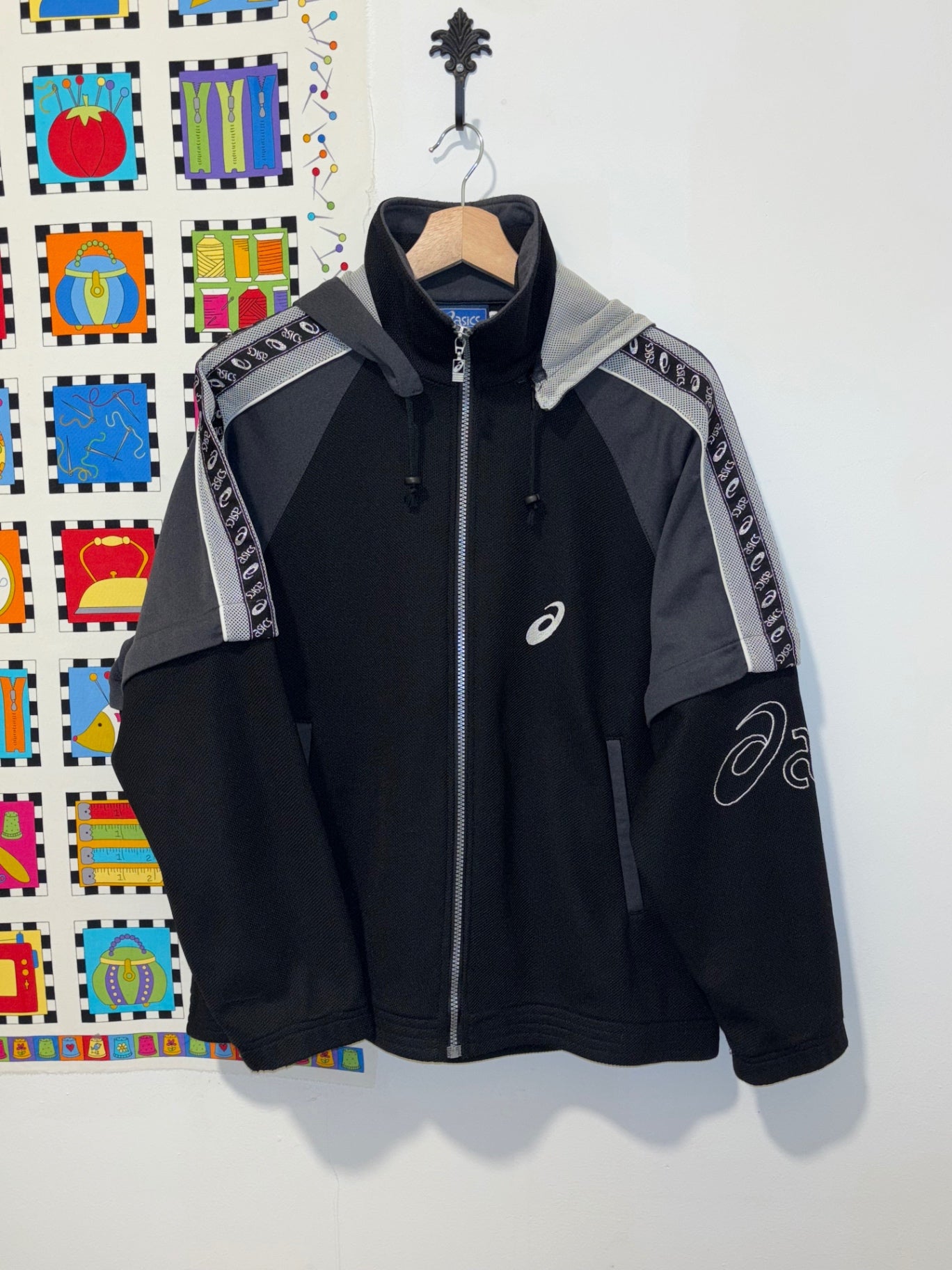 ASICS zip off jacket 